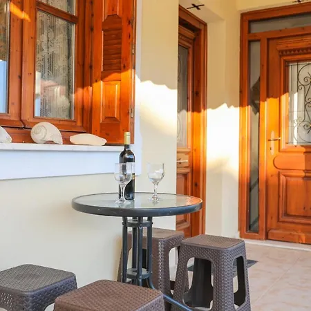 Antonia House Apartman *