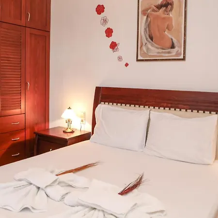 Antonia House Апартаменты *