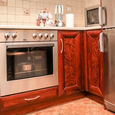 Antonia House Apartment
